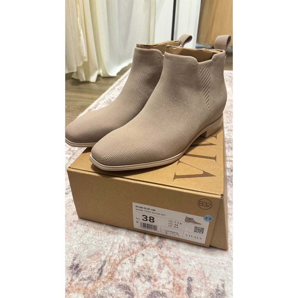 VIVAIA Women's Ryan Slip-On Chelsea Boots Square Toe Warm Taupe 38 / US 7–7.5 - Picture 3 of 7